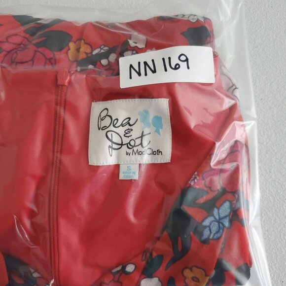 Bea & Dot by ModCloth Womens Red Floral Drape Neck Dress Size S Pleated Skirt - Picture 10 of 10